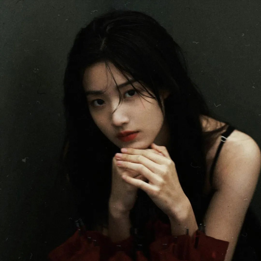 庭深叶落楚江秋